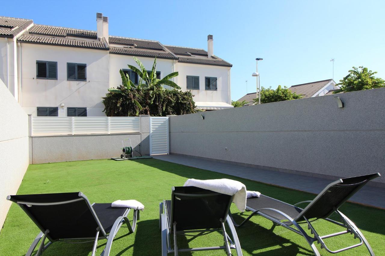 Global Properties, Bonito Adosado Con Jardin En La Playa De Almarda Villa Sagunto Exterior photo